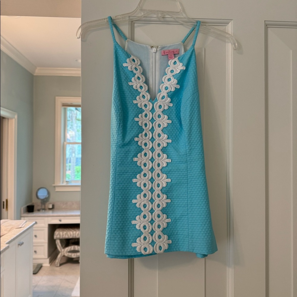 Lilly Pulitzer Annabelle Top in Ocean Blue, Size 6.
